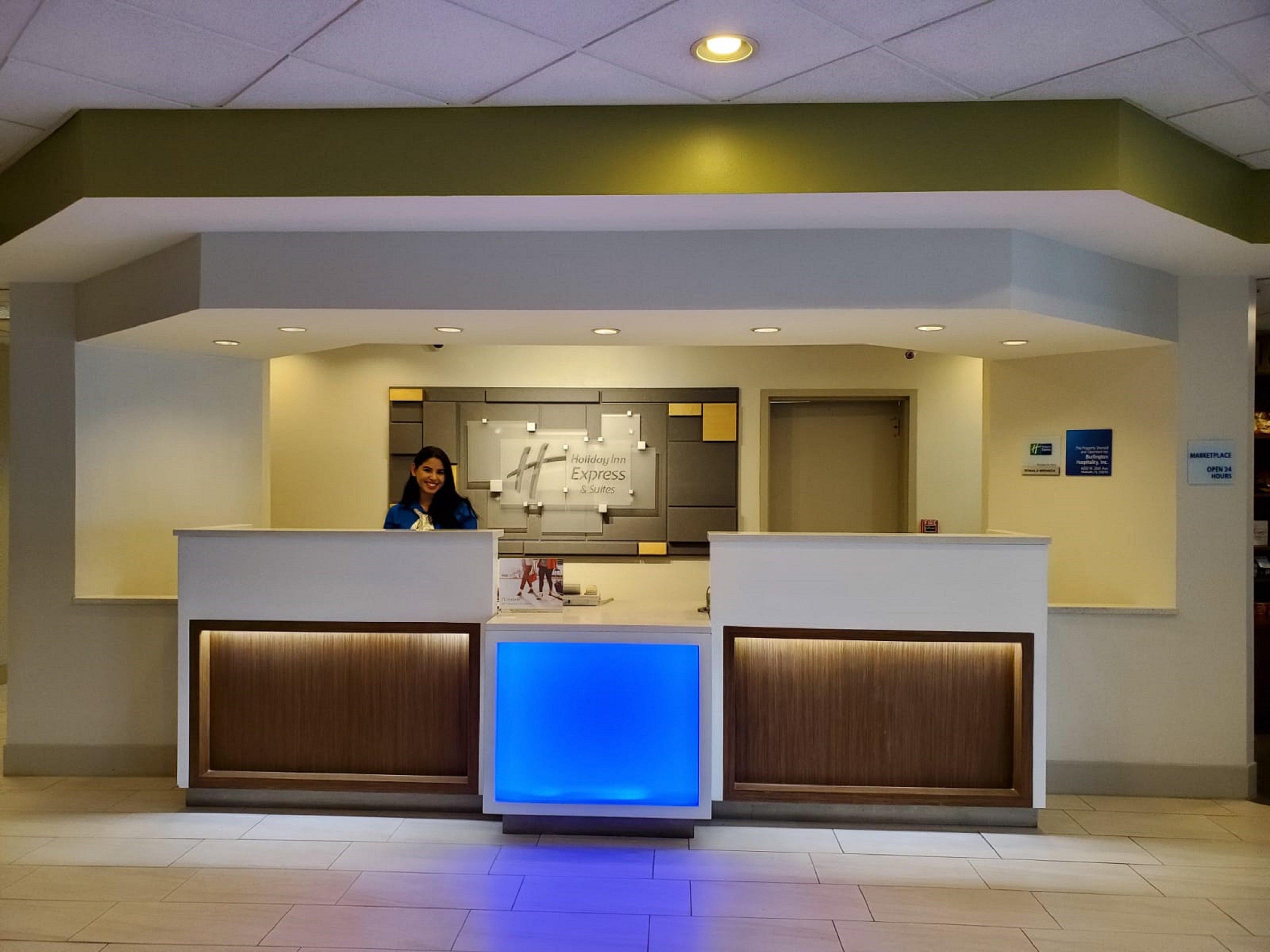 Holiday Inn Express Hotel & Suites Miami - Hialeah By Ihg Ngoại thất bức ảnh