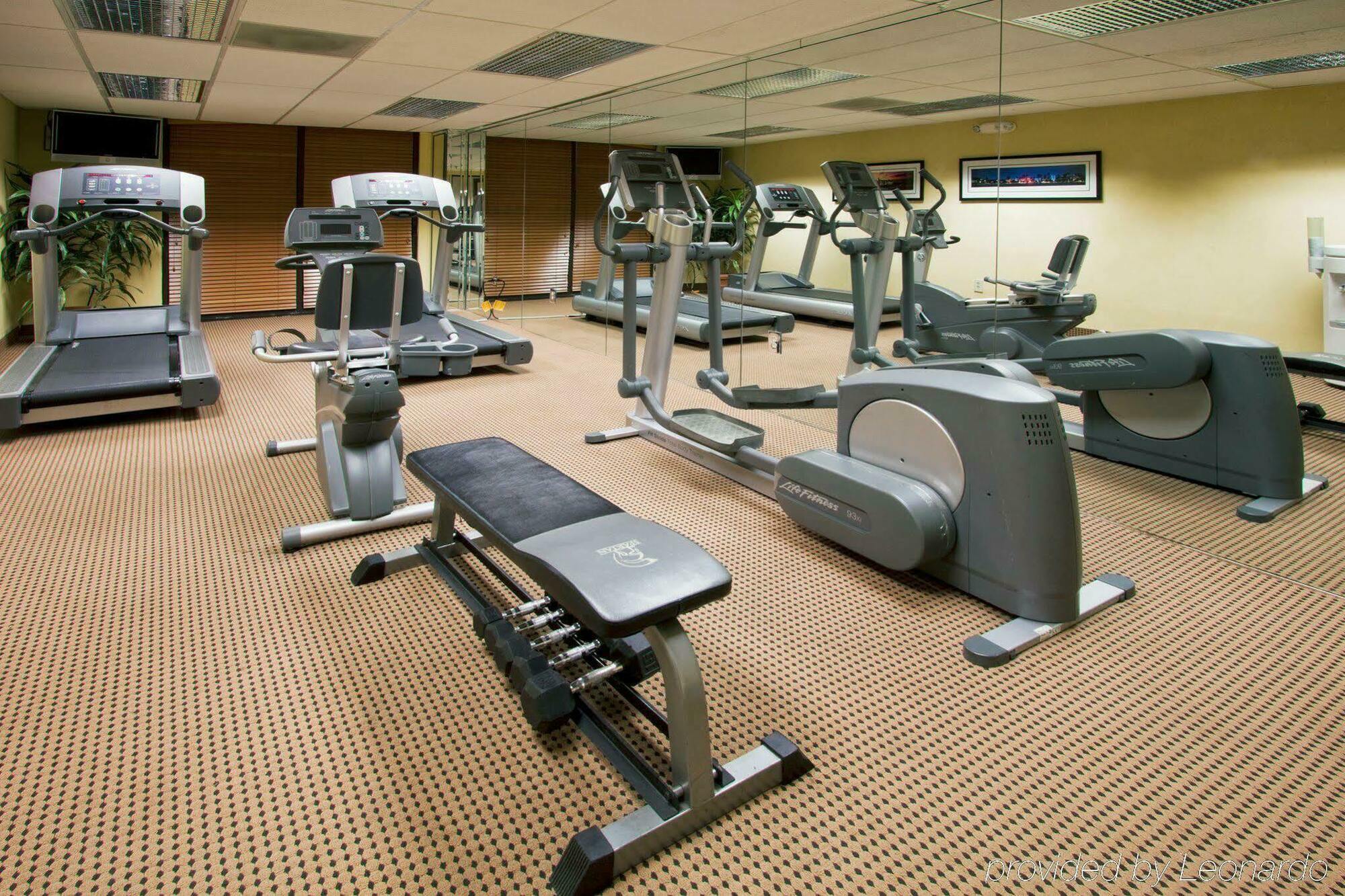 Holiday Inn Express Hotel & Suites Miami - Hialeah By Ihg Ngoại thất bức ảnh